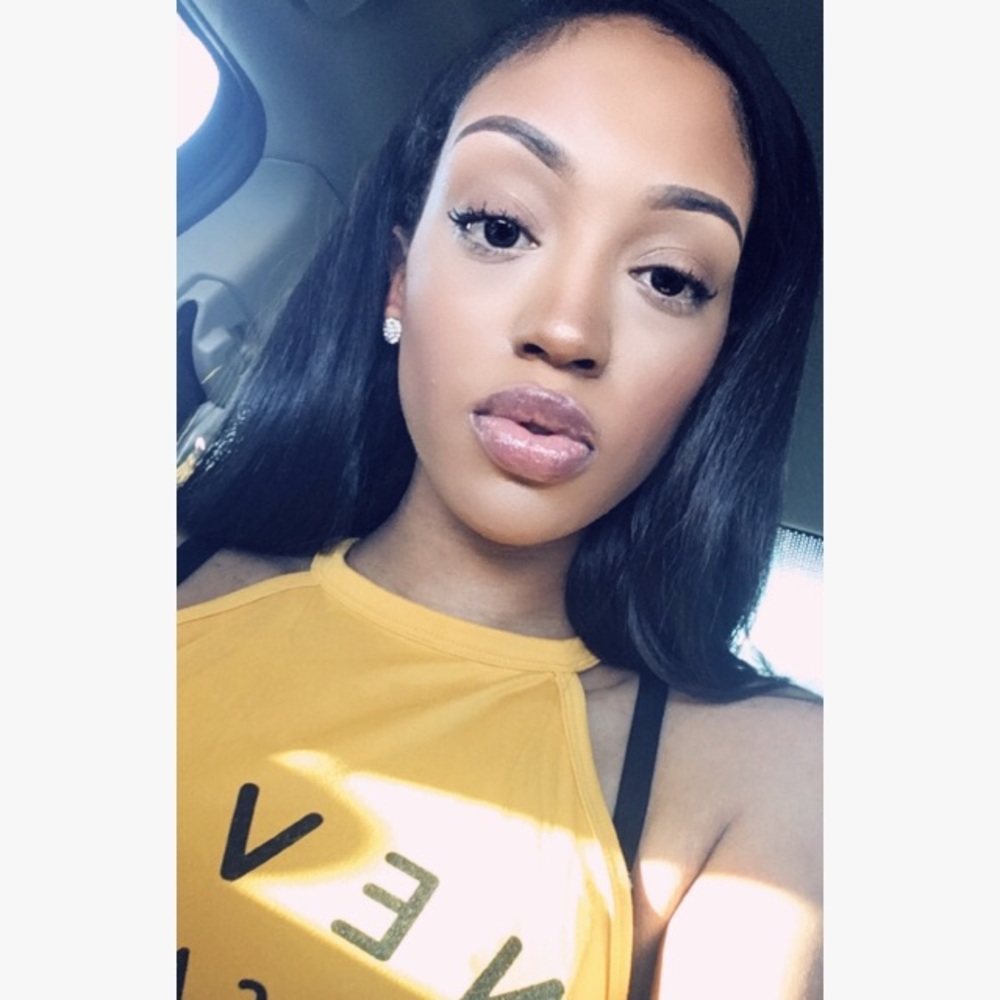 Meet your Posher, Desir'ee